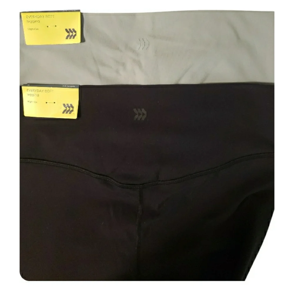 2- NWT All In Motion Everyday Soft High Rise 7/8 Leggings- M - Picture 3 of 6